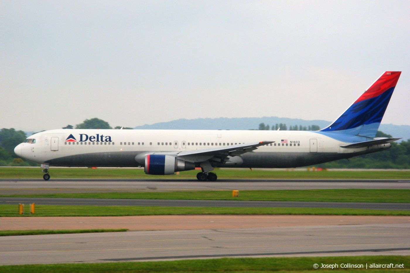 N1603 (29695) 1999 Boeing 767-332(ER)