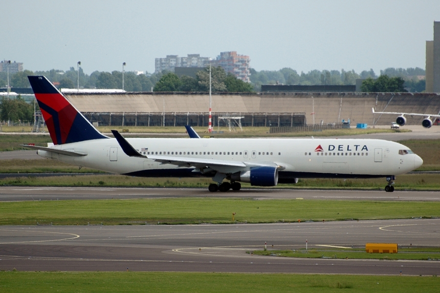 N176DN (25061) 1990 Boeing 767-332ER(WL)