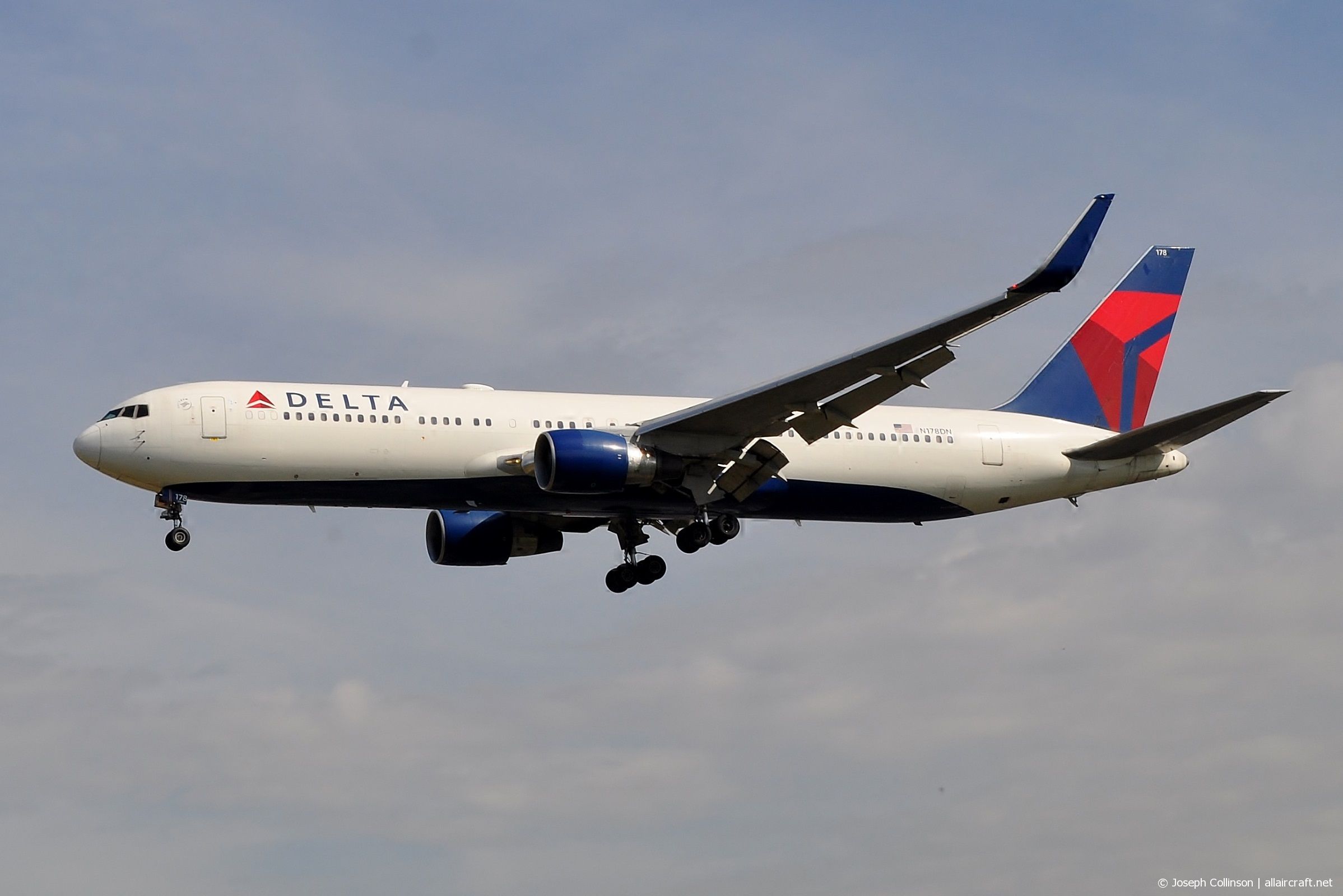 N178DN (025143) Boeing 767-332