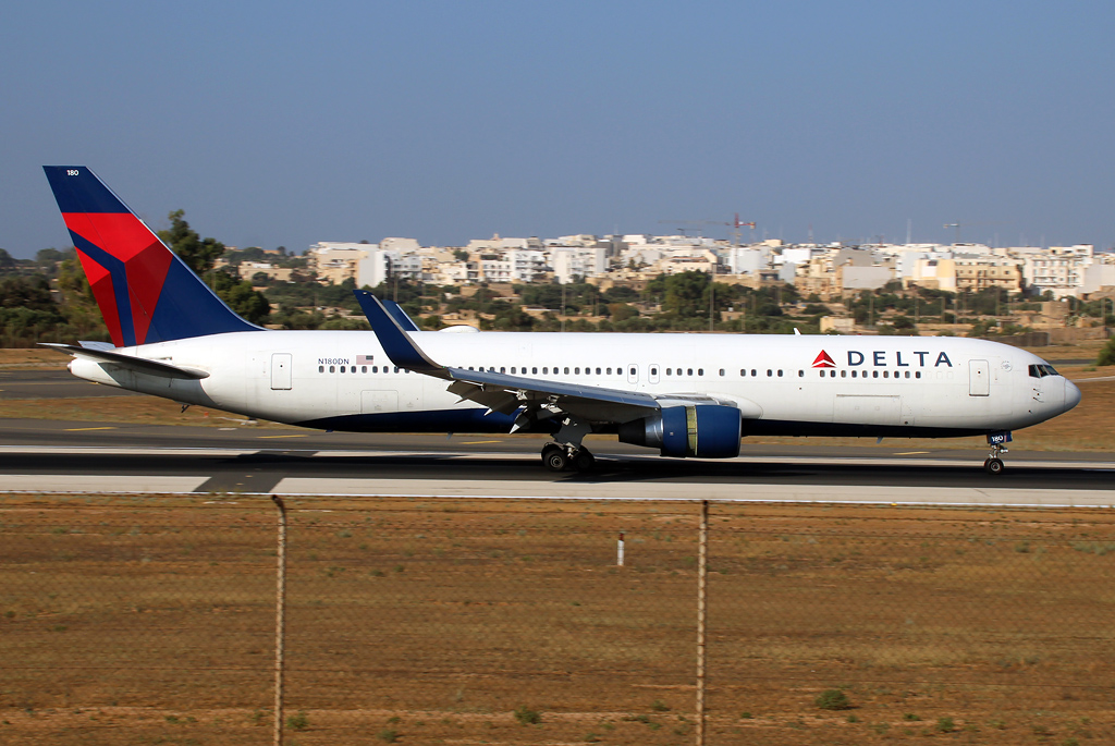 N180DN · Boeing 767-332/ER · MLA / LMML