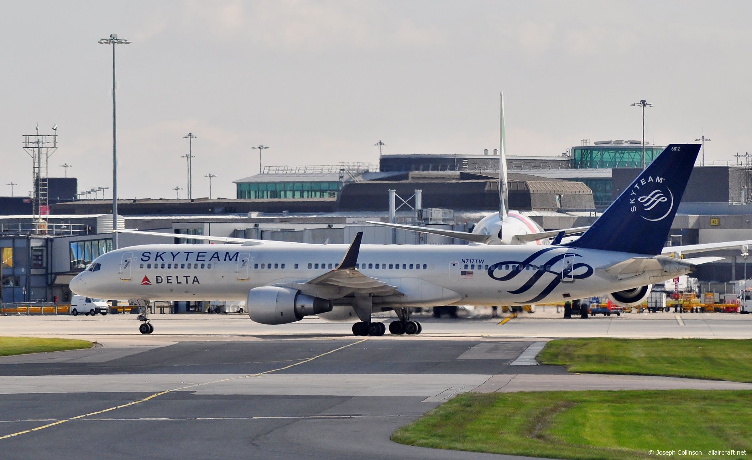 N717TW (28485) Boeing 757-231