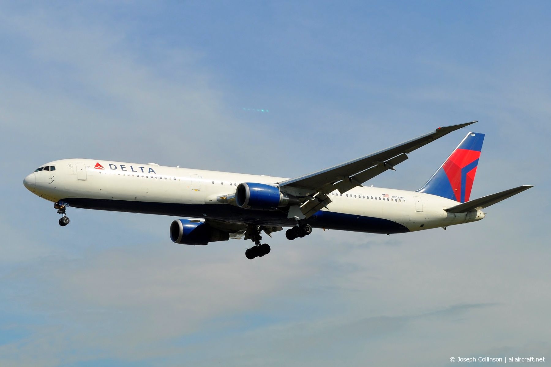 N828MH (29699) 2000 Boeing 767-432(ER)