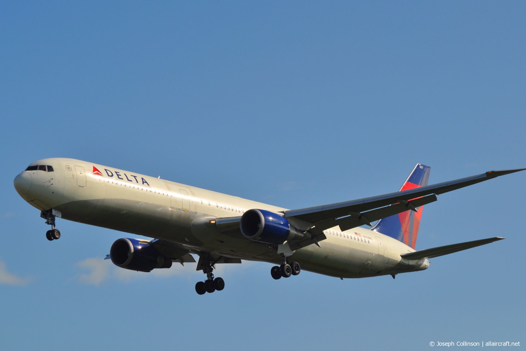 N831MH (29702) 2000 Boeing 767-432(ER)