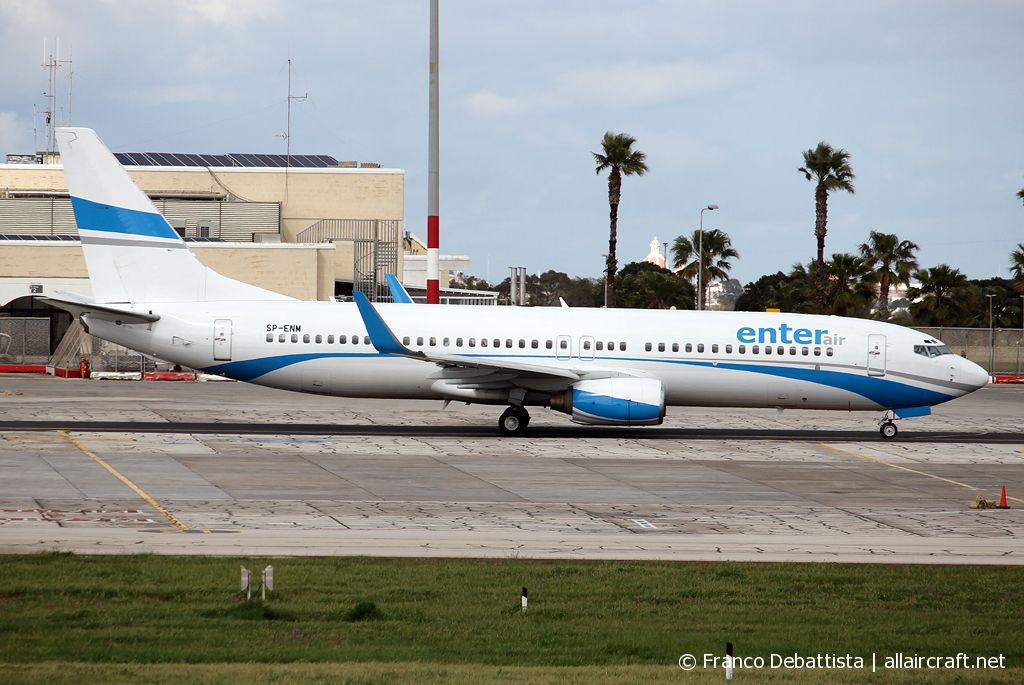 SP-ENM (32367) Boeing 737-8CX(WL)