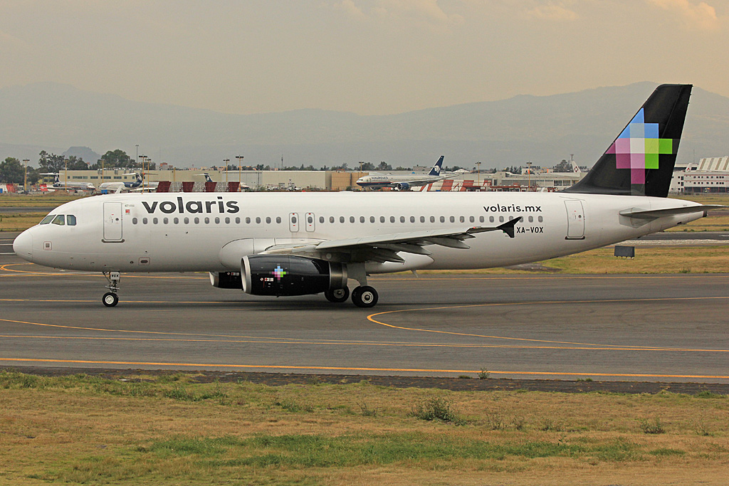 XA-VOX · Airbus A320-232 · (MEX / MMMX)