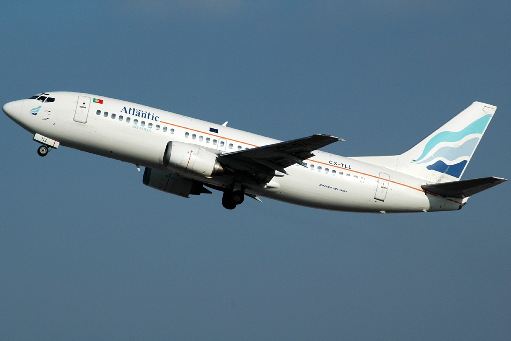 CS-TLL, (cn 24213), Boeing 737-3K9
