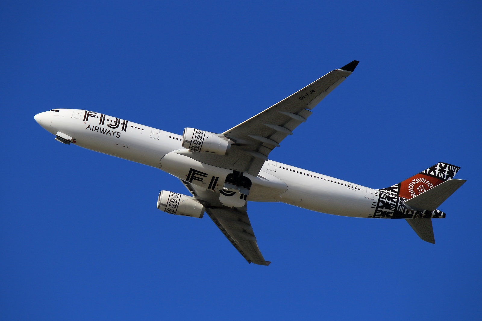 DQ-FJW · Airbus A330-343 · (SYD / YSSY)