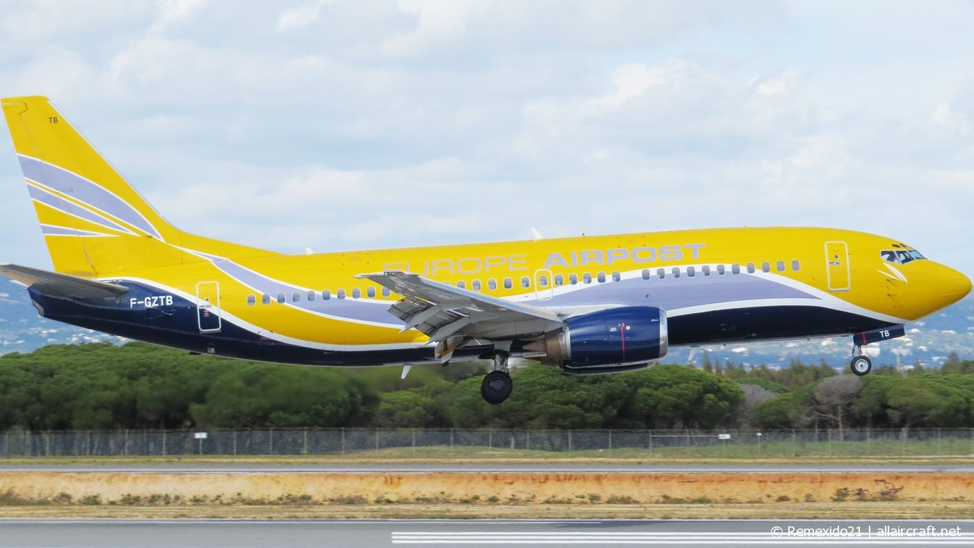 F-GZTB (29336) 1999 Boeing 737-33V(QC)