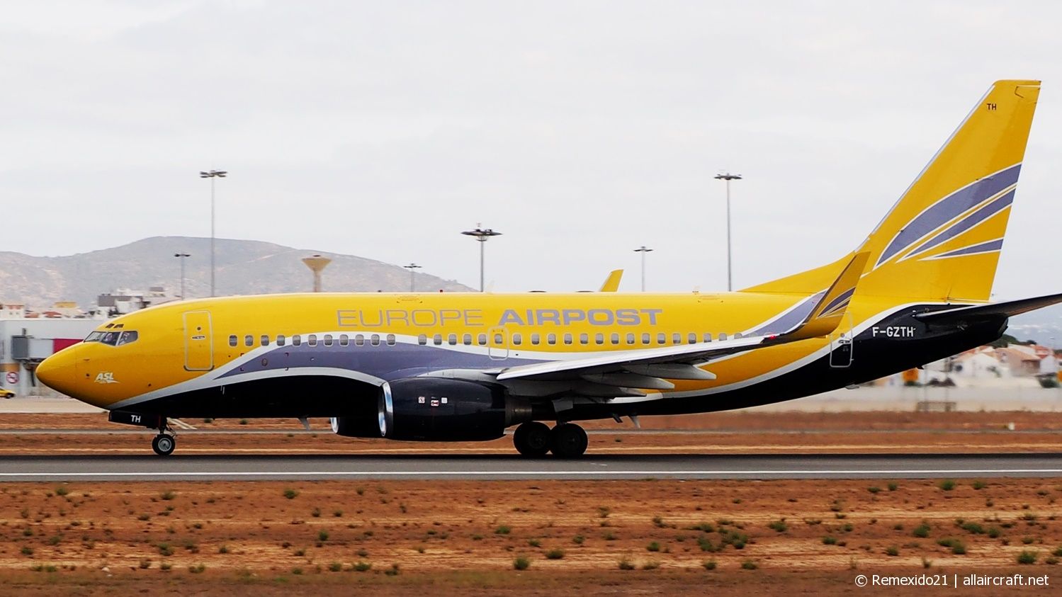 F-GZTH (029081) Boeing 737-73S(WL)