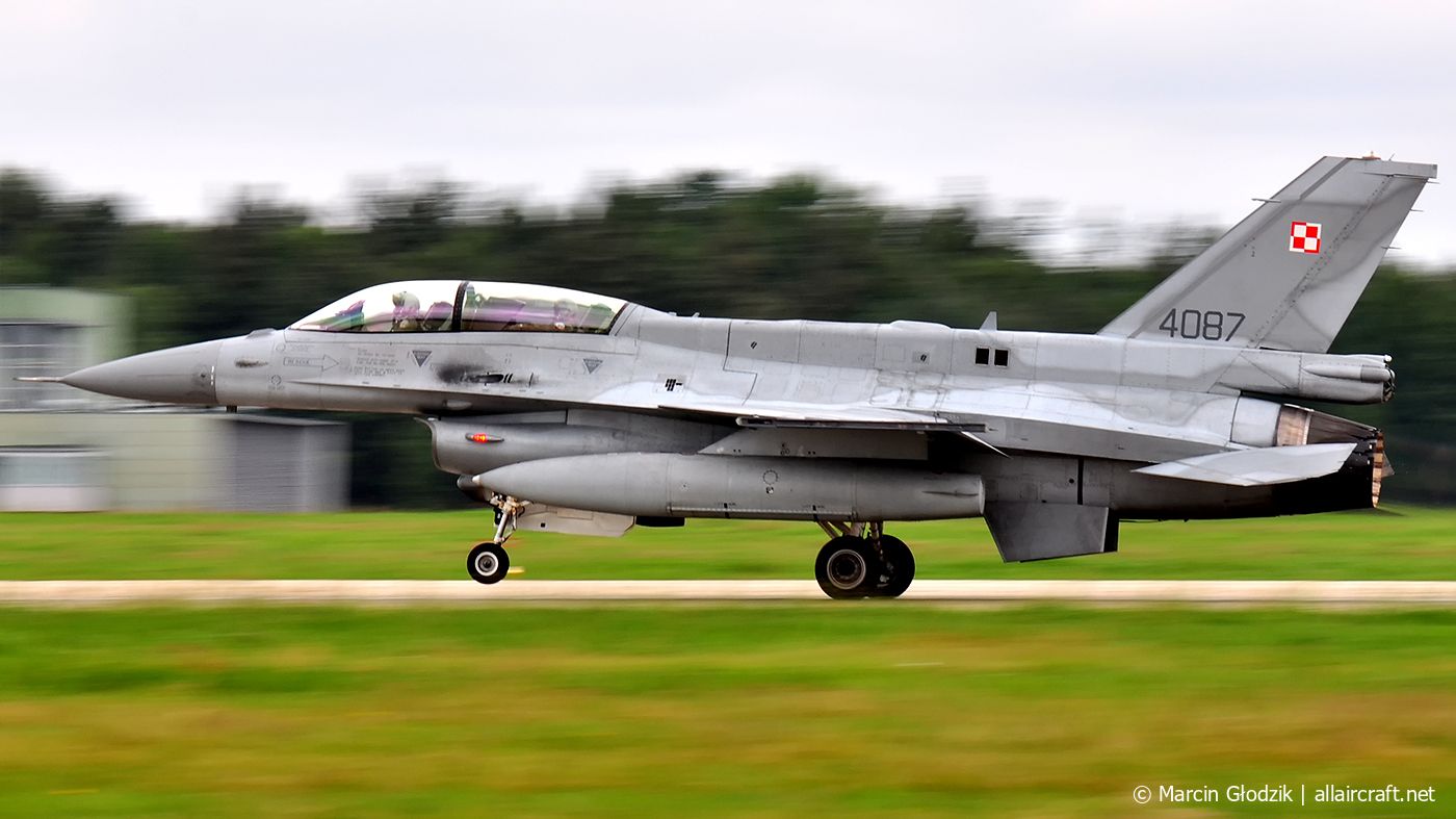4087 (JD-12) 2003 Lockheed Martin F-16D