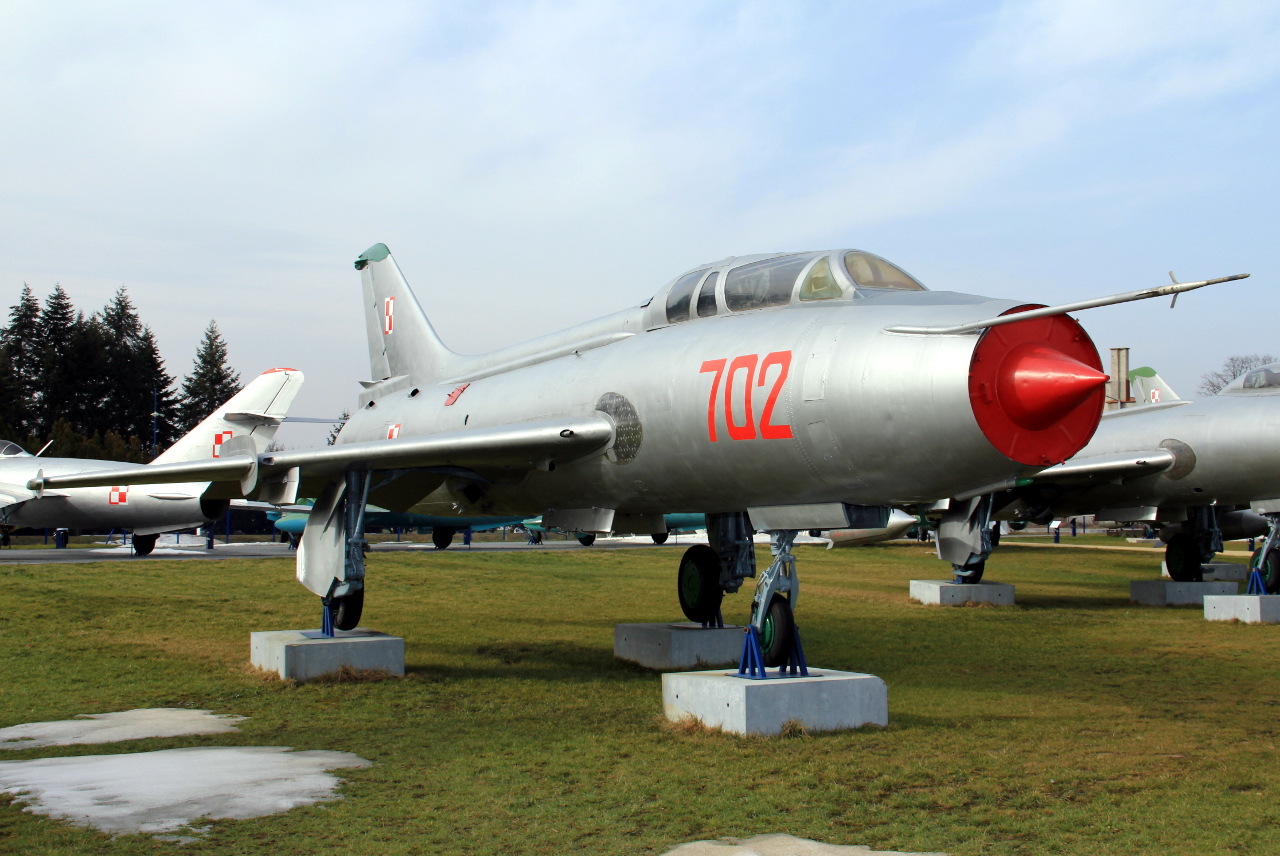 702, (cn 3702), Sukhoi Su-7UM