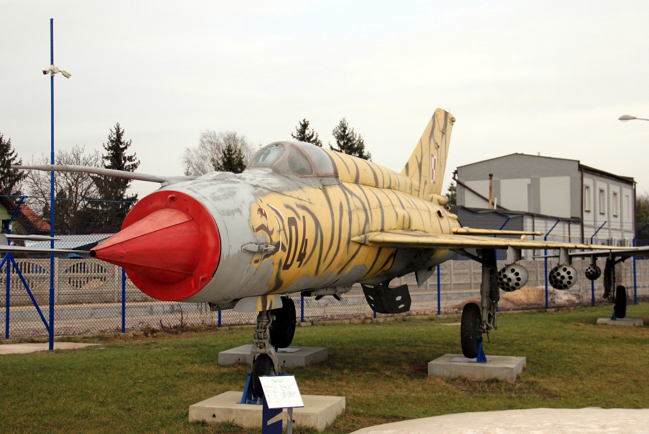 04, (cn 961808), Mikoyan Gurevich MiG-21 M Fishbed J