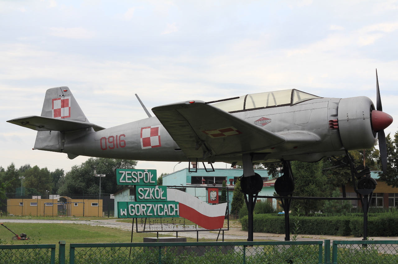 0916, PZL-Mielec TS-8 Bies