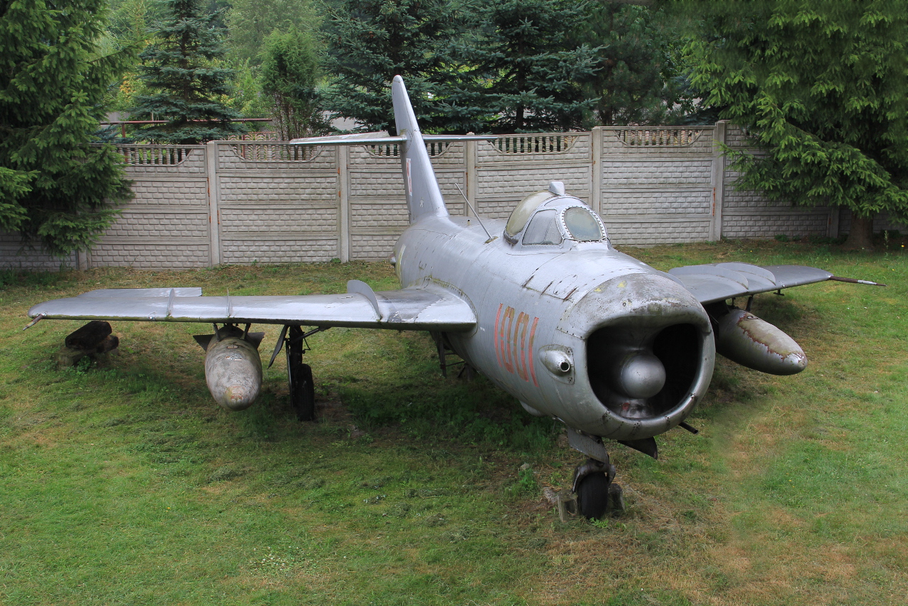 1001 ( cn 1001 ) Mikoyan-Gurevich MiG-17PF