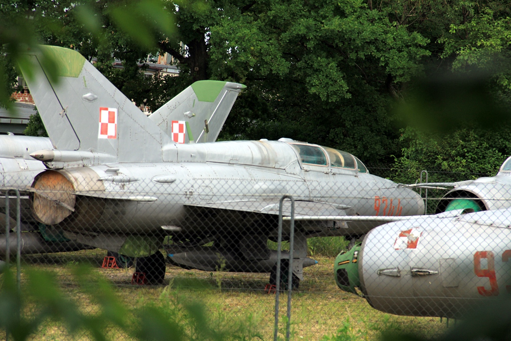 9344, (cn 516999344), Mikoyan-Gurevich MiG-21UM