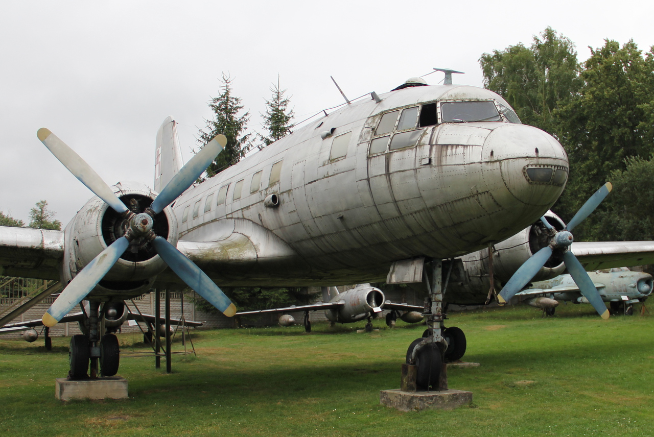 3054 (14803054) Ilyushin (VEB) Il-14P