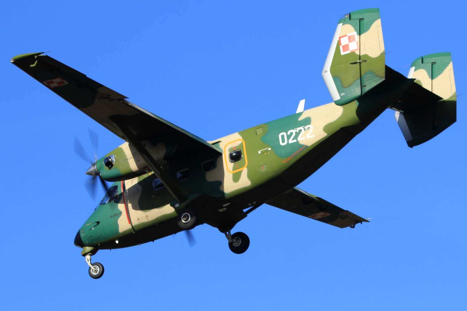 0222 (AJG004-05) PZL-Mielec M-28B/PT Skytruck