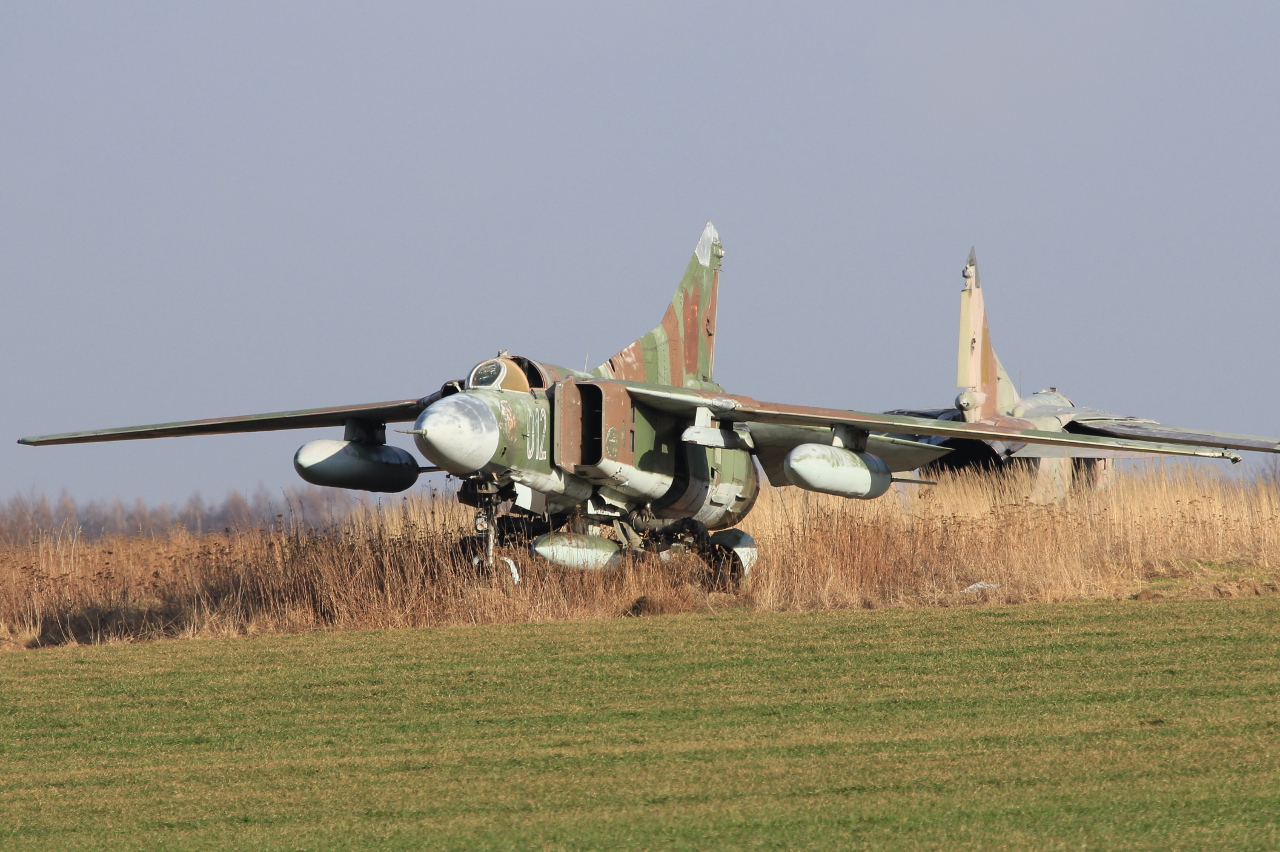 012 (0390221012) Mikoyan-Gurevich MiG-23MF