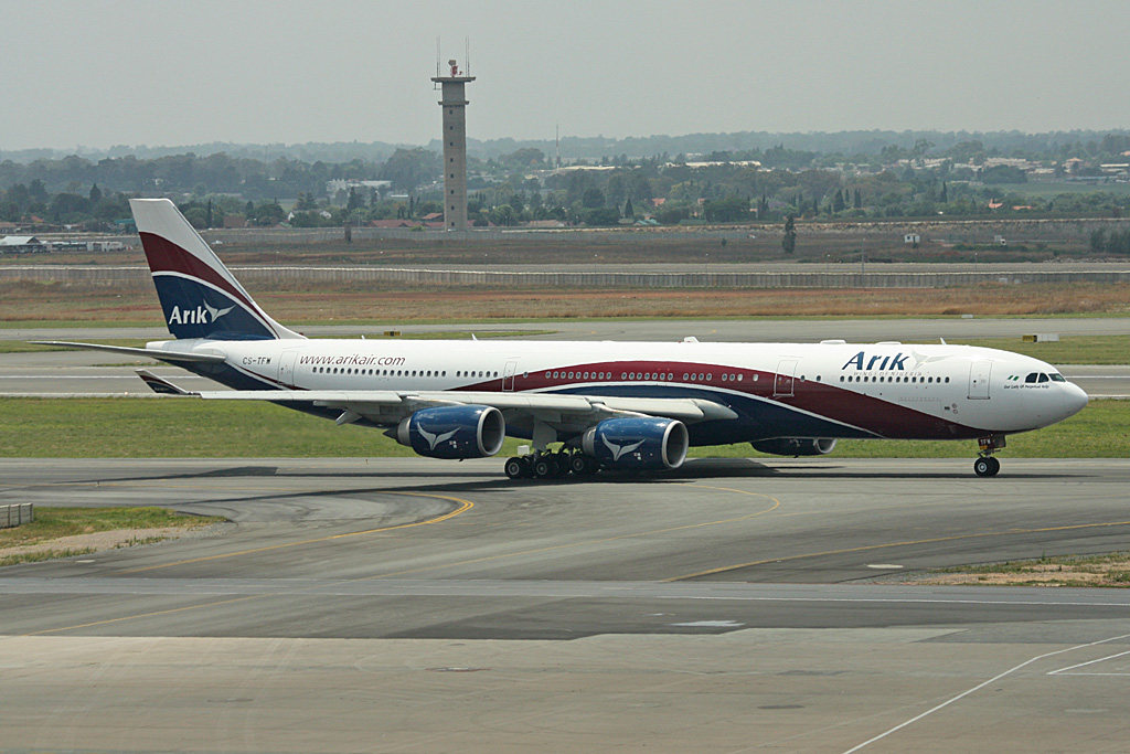 CS-TFW (cn 0910) Airbus A340-542
