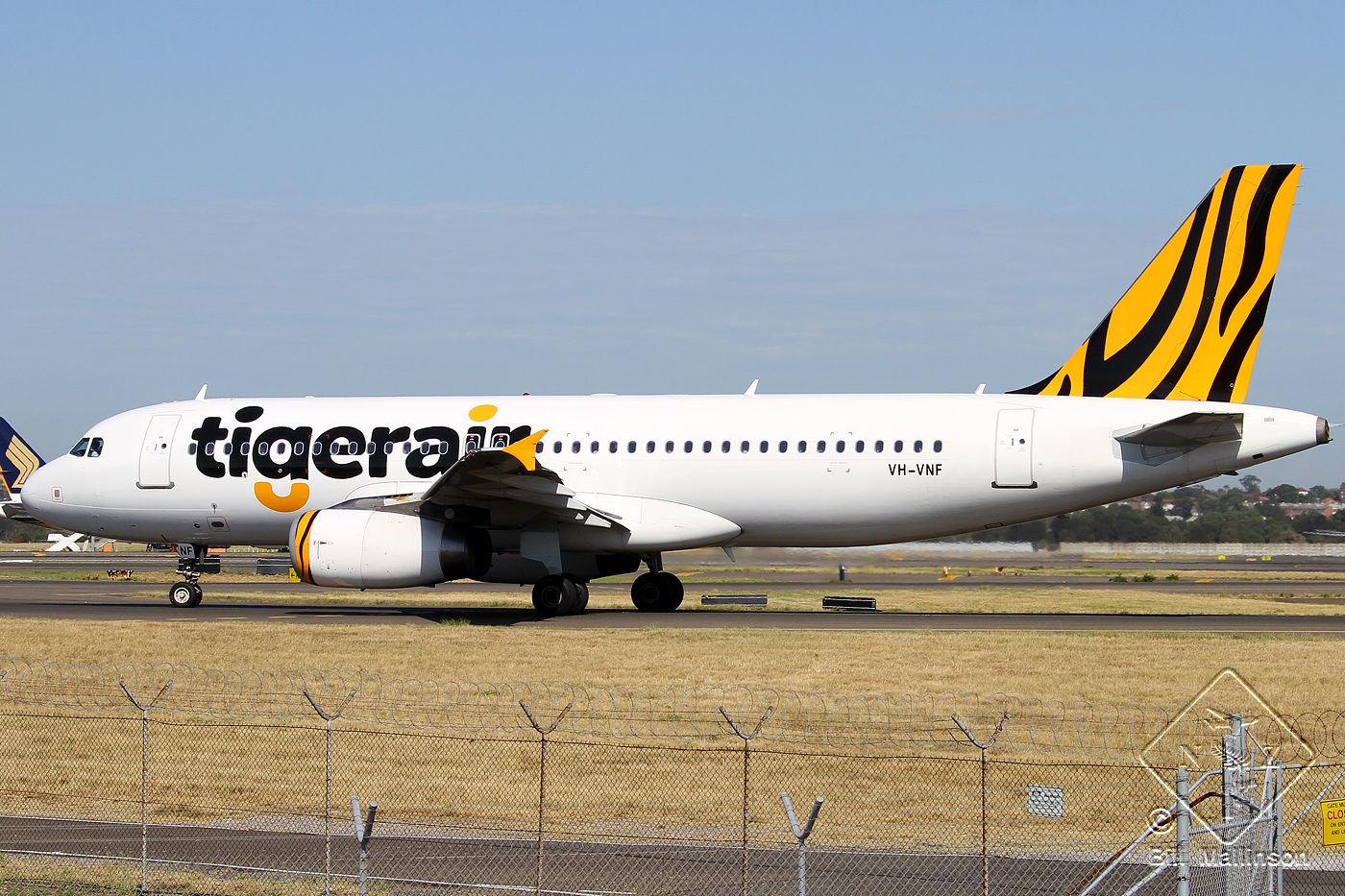 VH-VNF (3332) 2007 Airbus A320-232