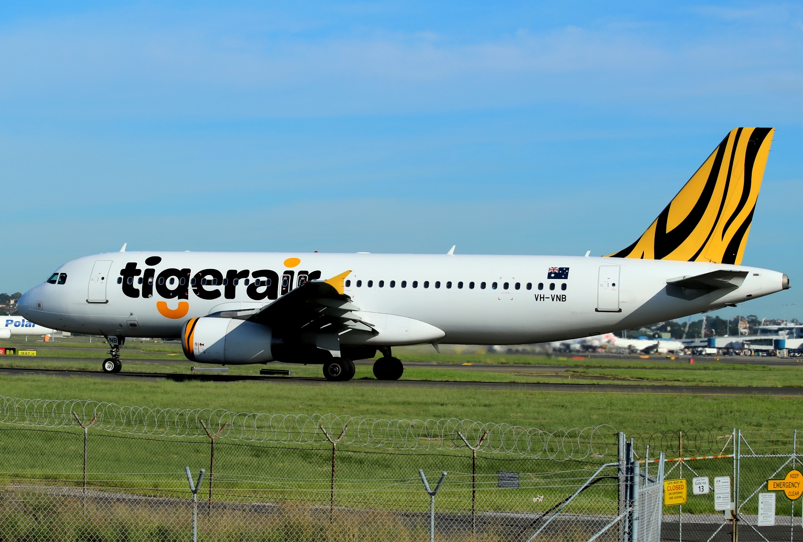 VH-VNB (2906) 2006 Airbus A320-232