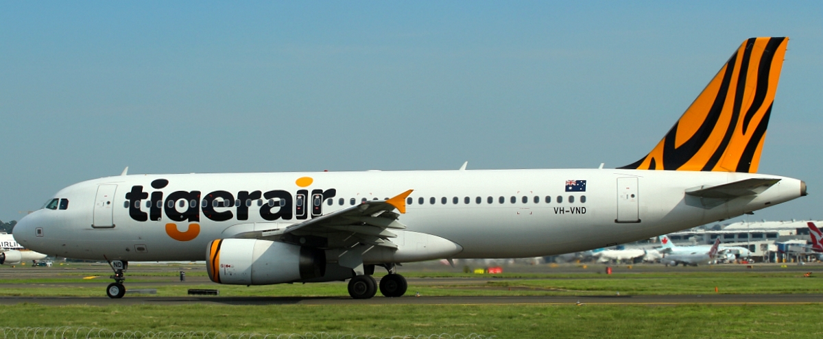 VH-VND, (cn 3296), Airbus A320-232