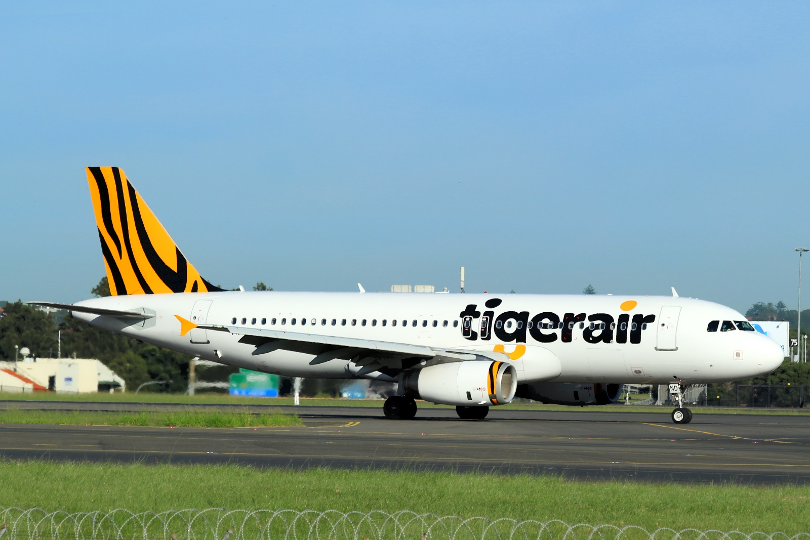 VH-VND (3296) 2007 Airbus A320-232