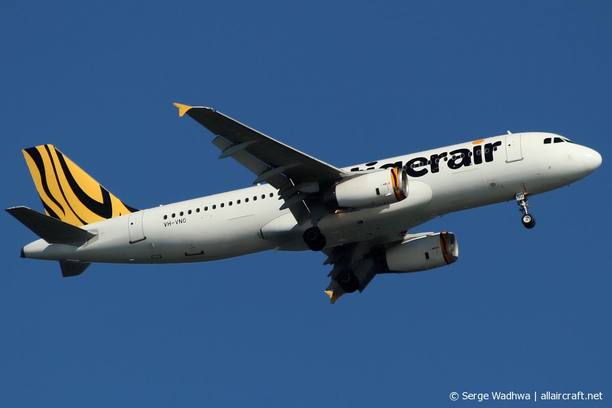 VH-VNO (4053) 2009 Airbus A320-232