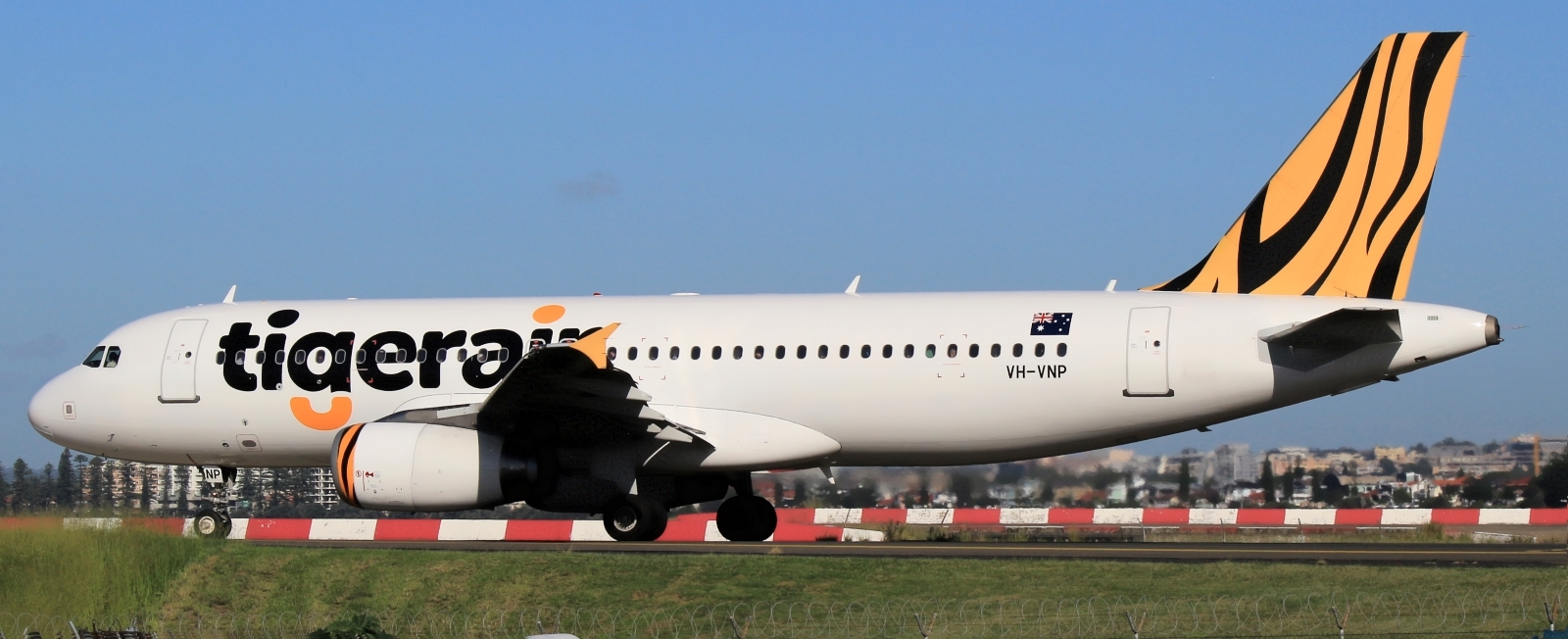 VH-VNO (4053) 2009 Airbus A320-232