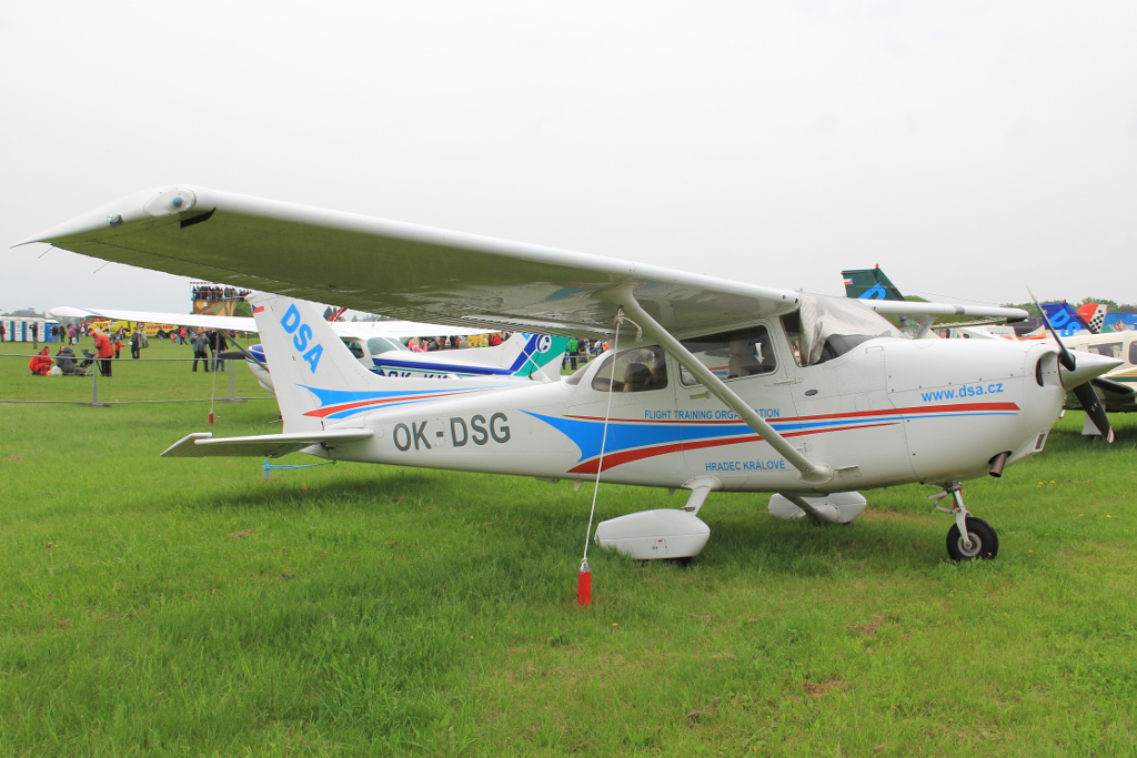 OK-DSG · Cessna 172S Skyhawk SP · (EHS / LKHK)