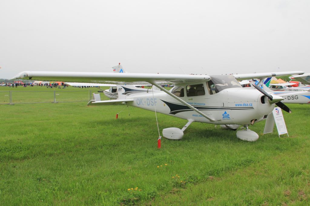 OK-DSF · Cessna 172S Skyhawk SP · (EHS / LKHK)