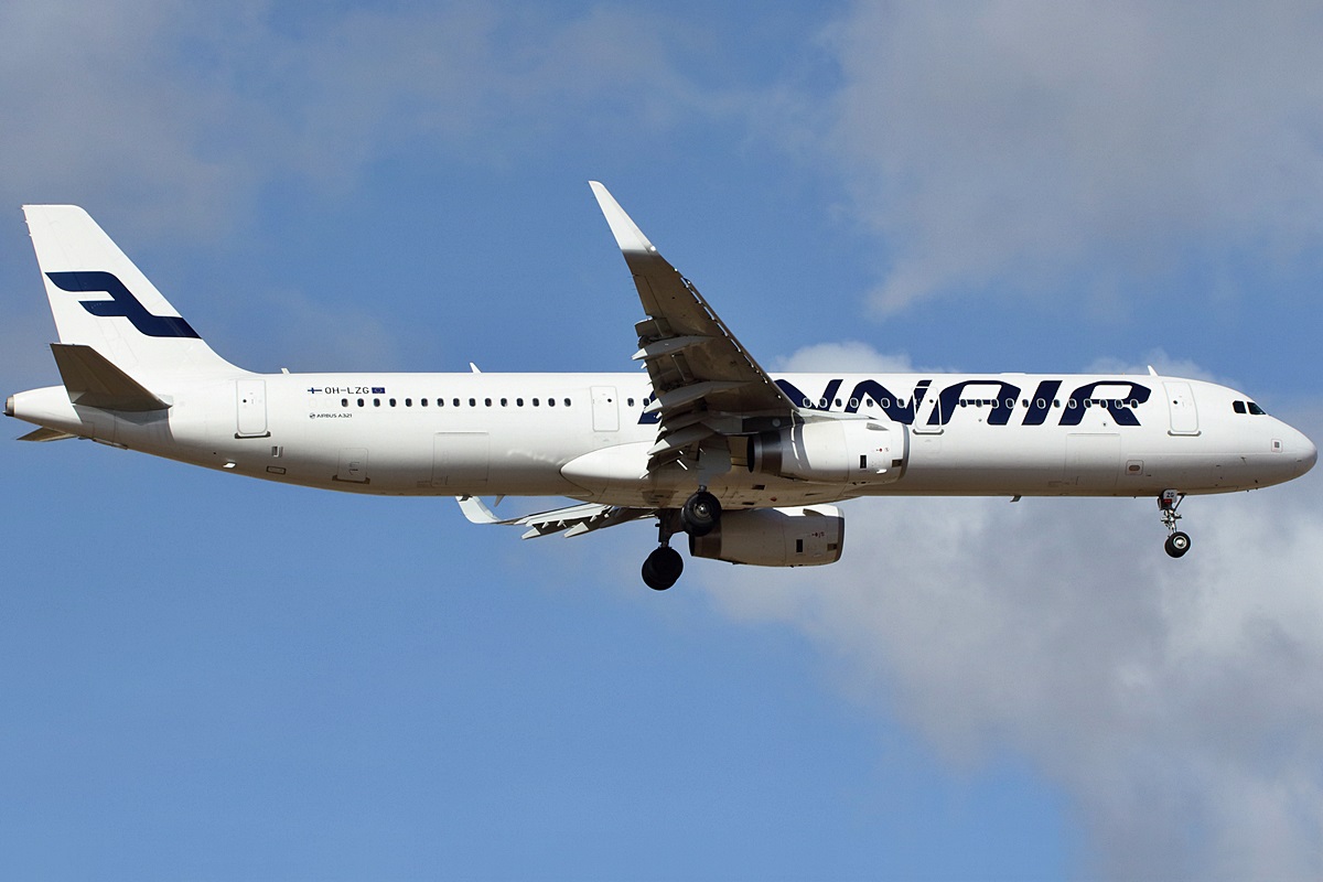 OH-LZG (5758) 2013 Airbus A321-231