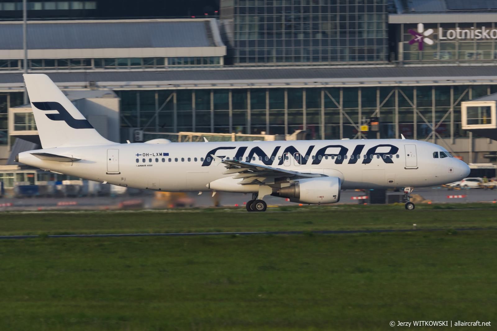 OH-LXM (2154) 2003 Airbus A320-214