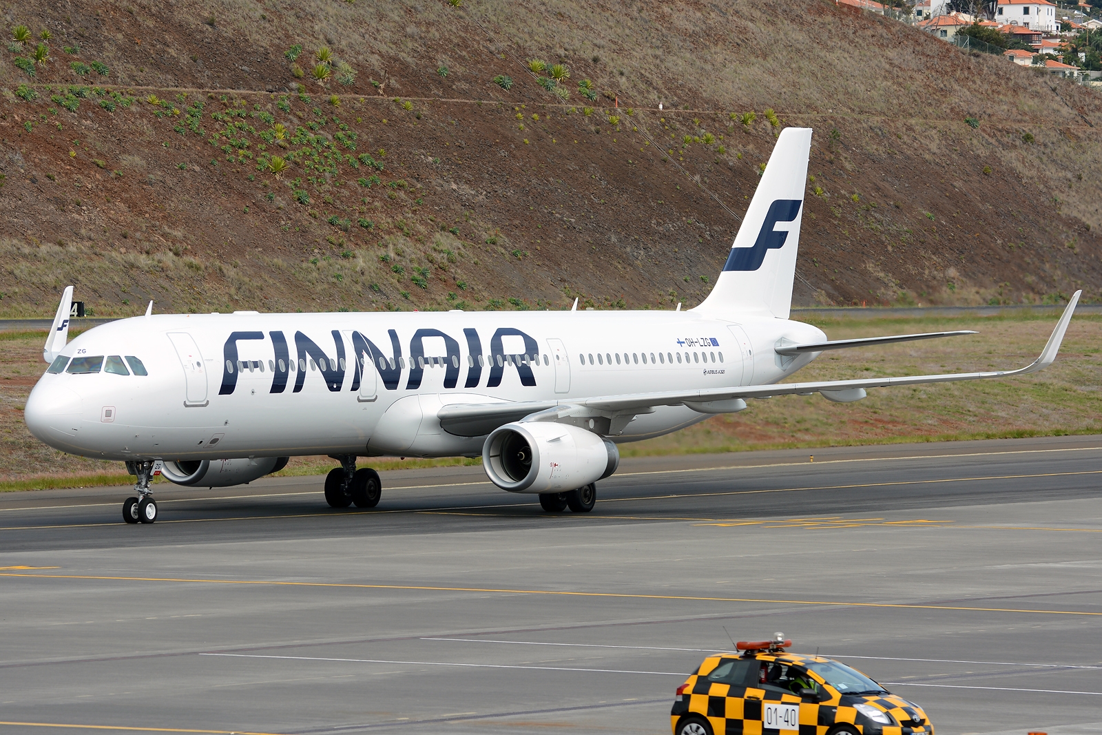 OH-LZG (5758) 2013 Airbus A321-231