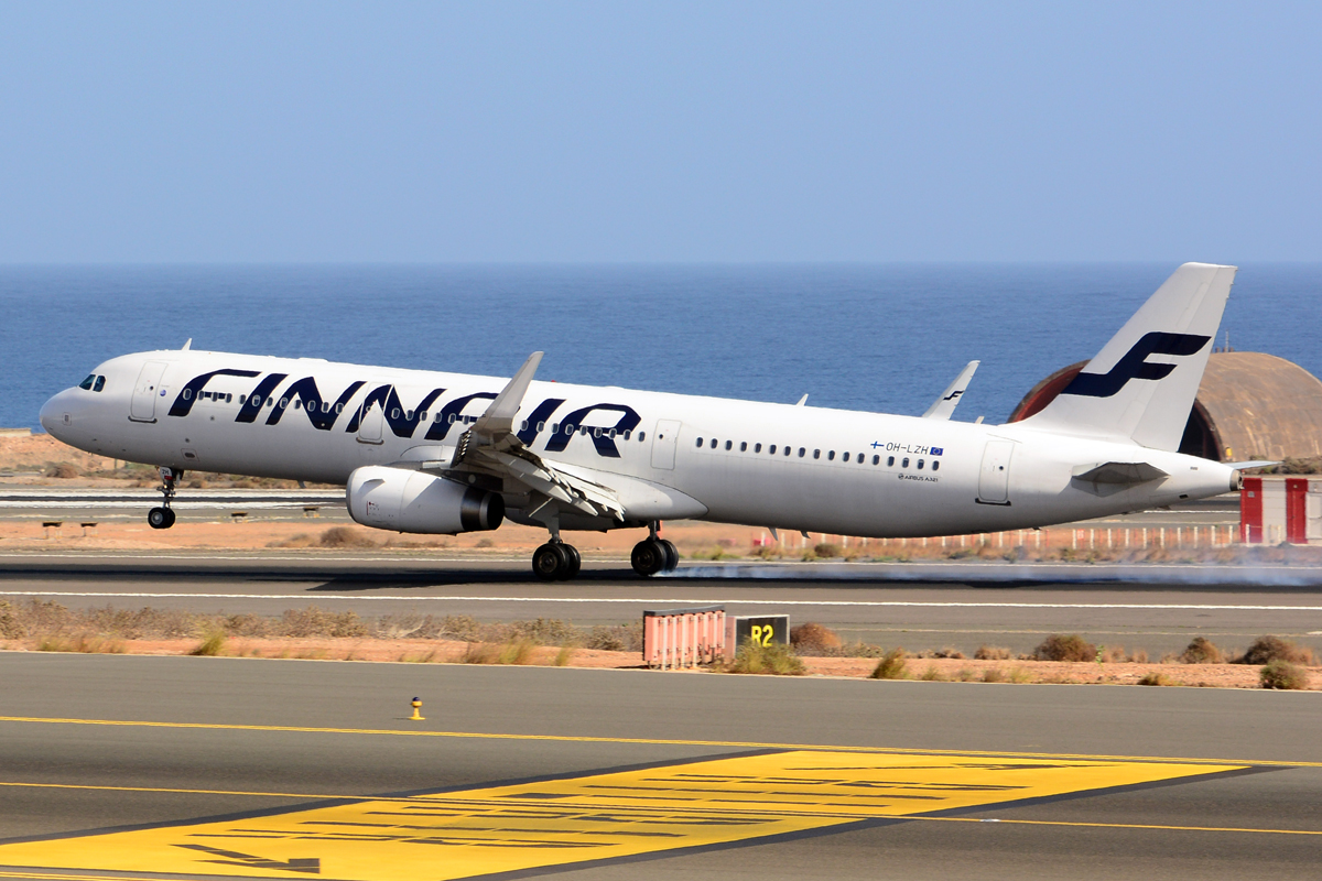 OH-LZH (5803) 2013 Airbus A321-231(WL)