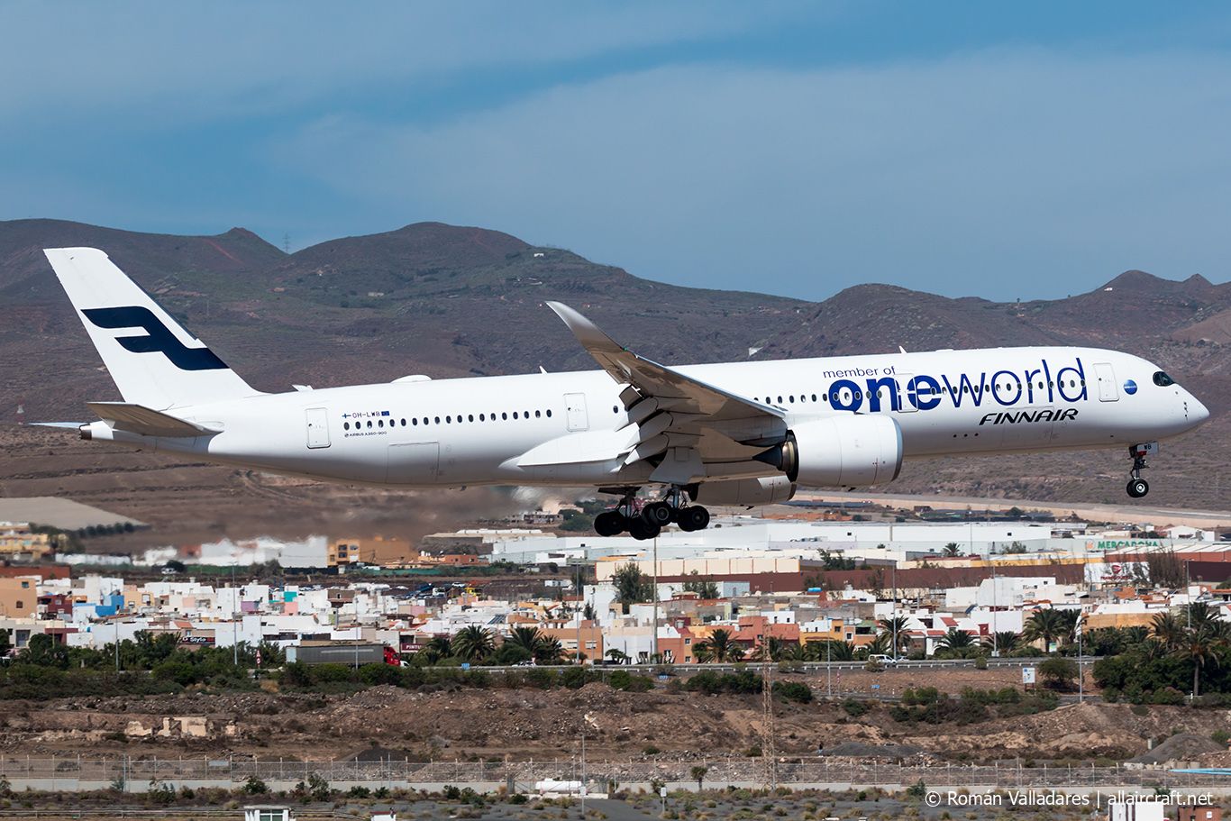 OH-LWB (019) 2015 Airbus A350-941