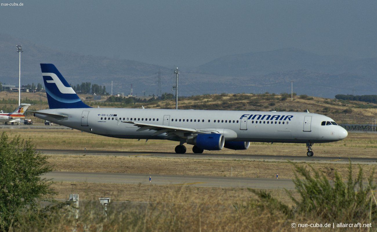 OH-LZB (000961) Airbus A321-211