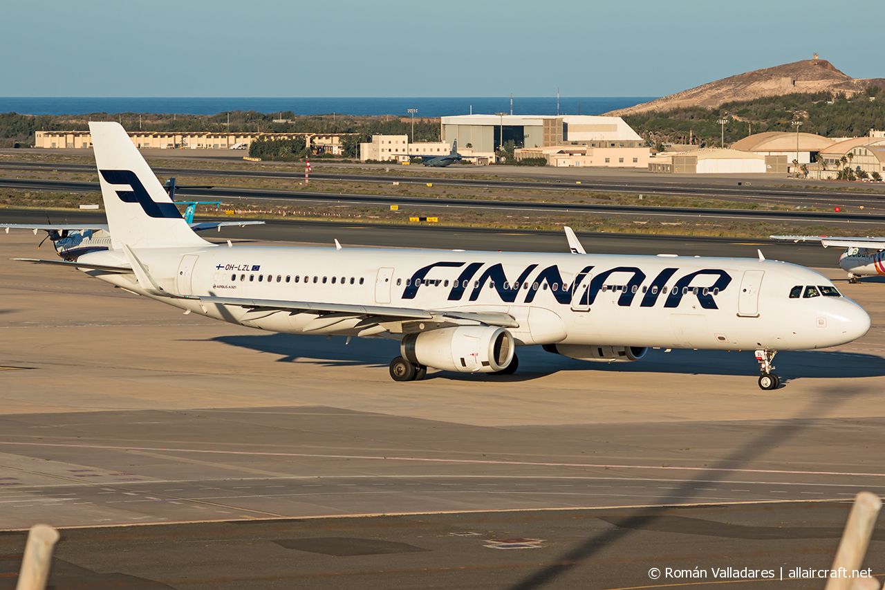 OH-LZL (006083) Airbus A321-231