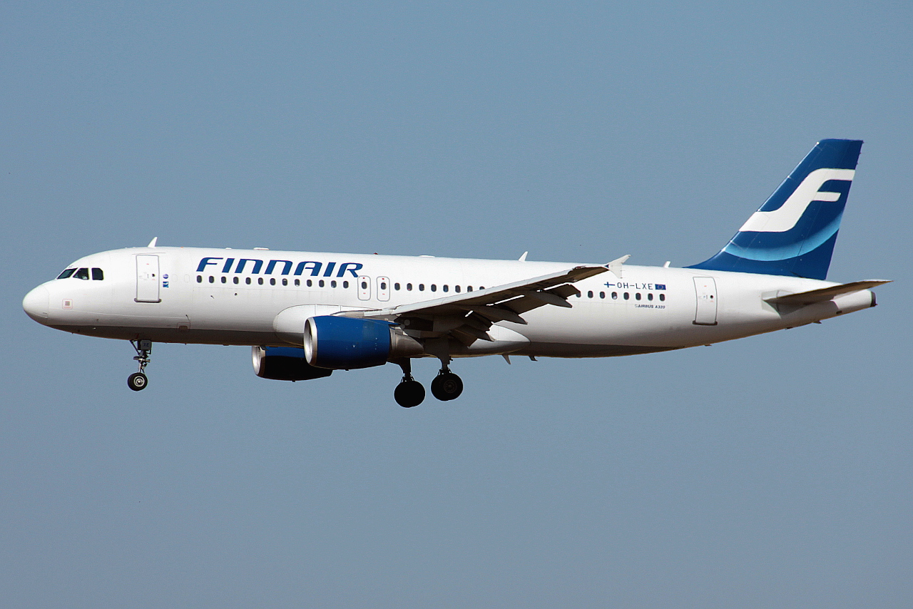 OH-LXE (001678) Airbus A320-214
