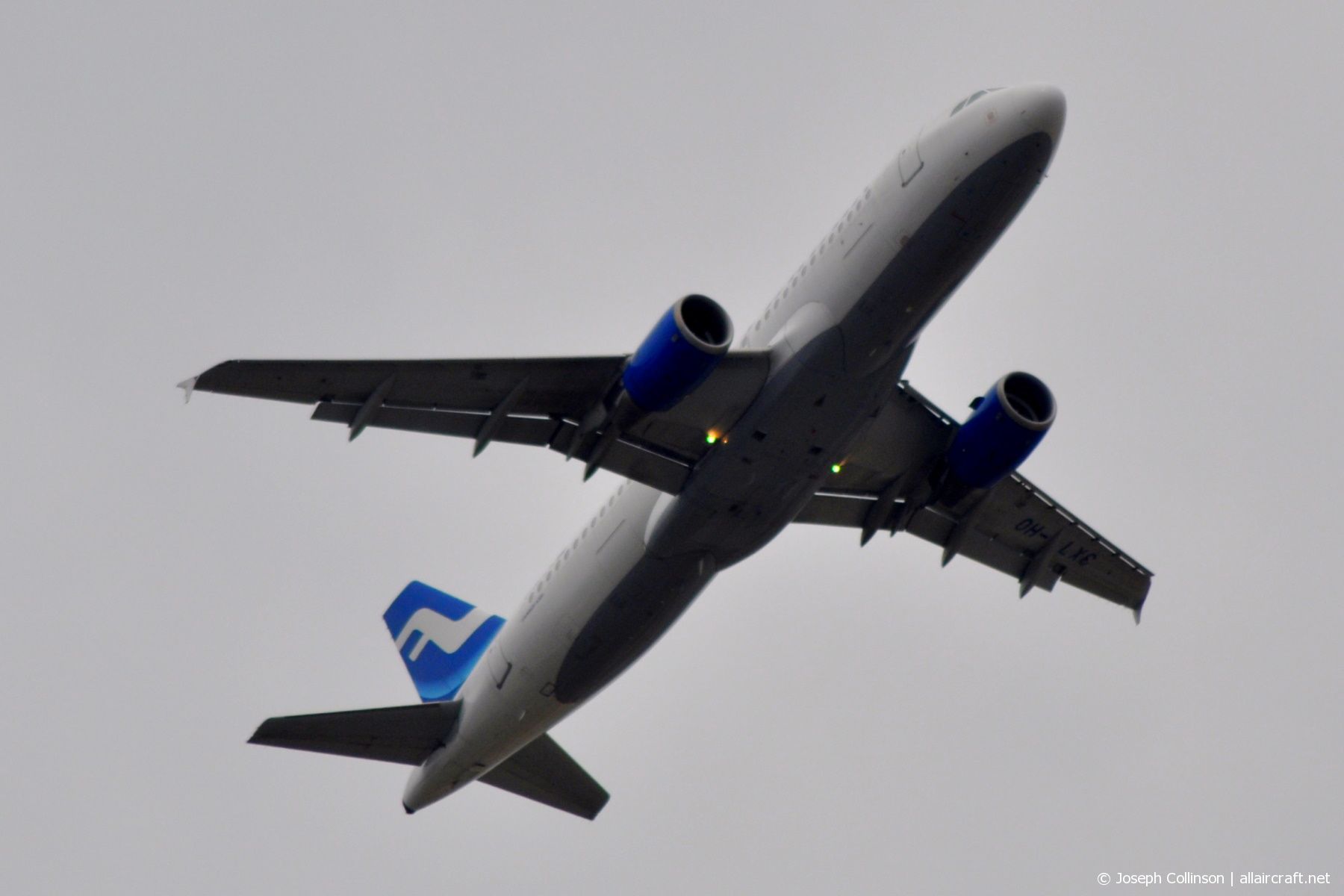 OH-LXC (1544) 2001 Airbus A320-214