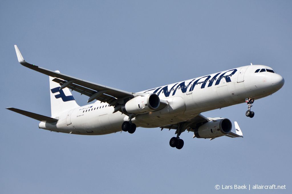 OH-LZH (5803) 2013 Airbus A321-231(WL)