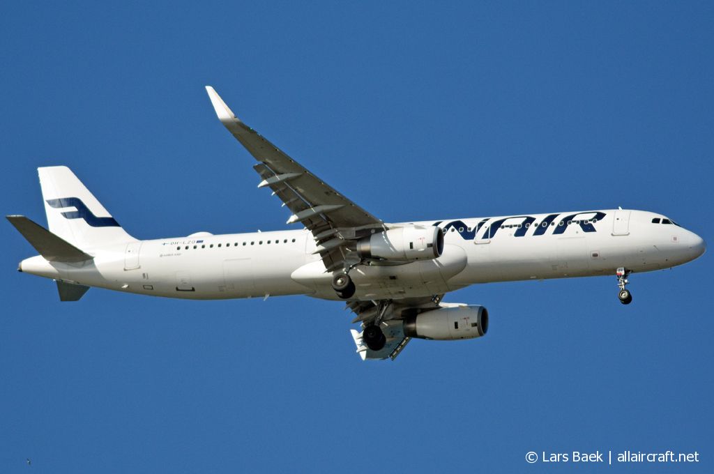 OH-LZO (7611) 2017 Airbus A321-231(WL)