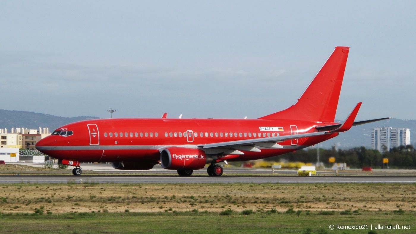D-AGEY (28013) 2000 Boeing 737-7L9(WL)
