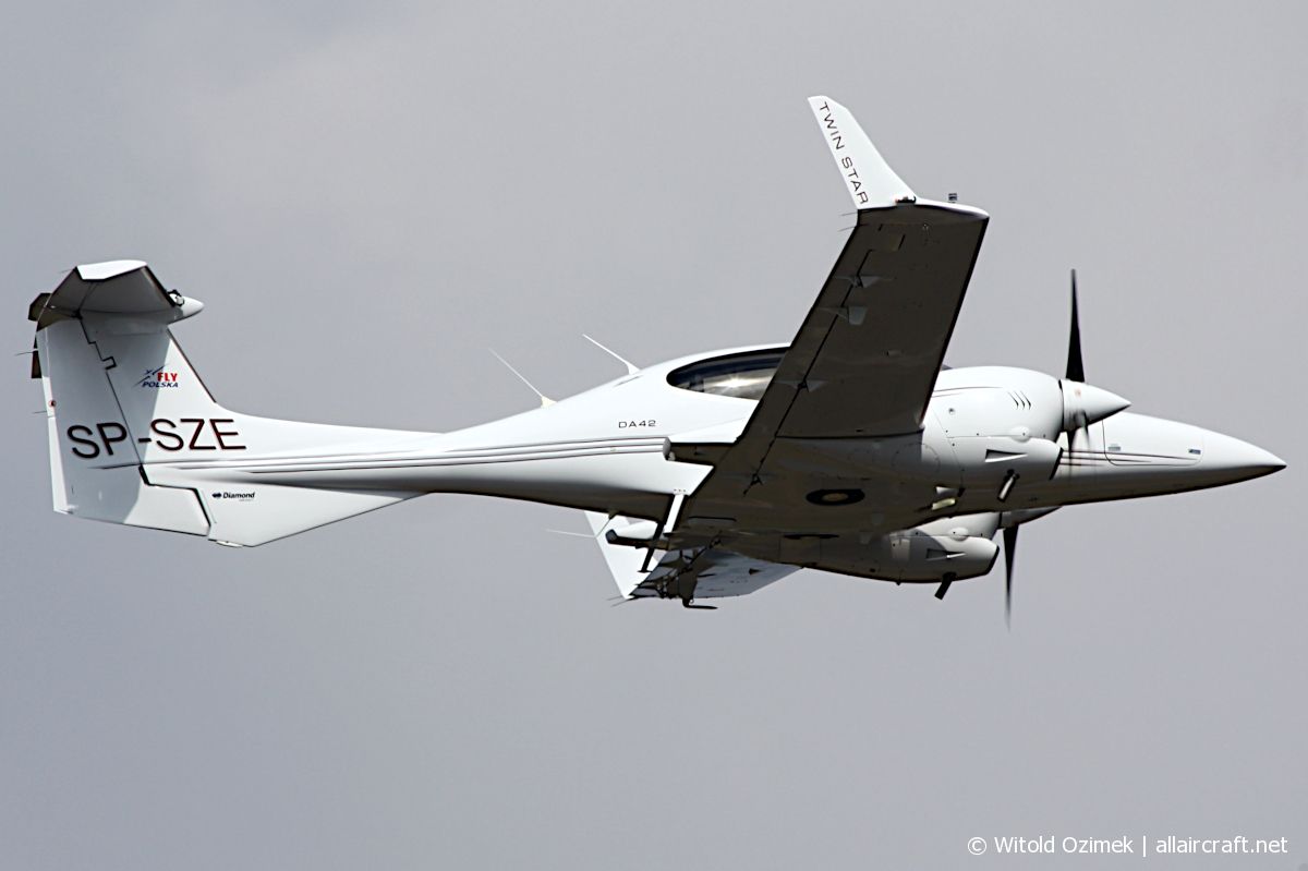 SP-SZE (42.260) Diamond DA-42 Twin Star