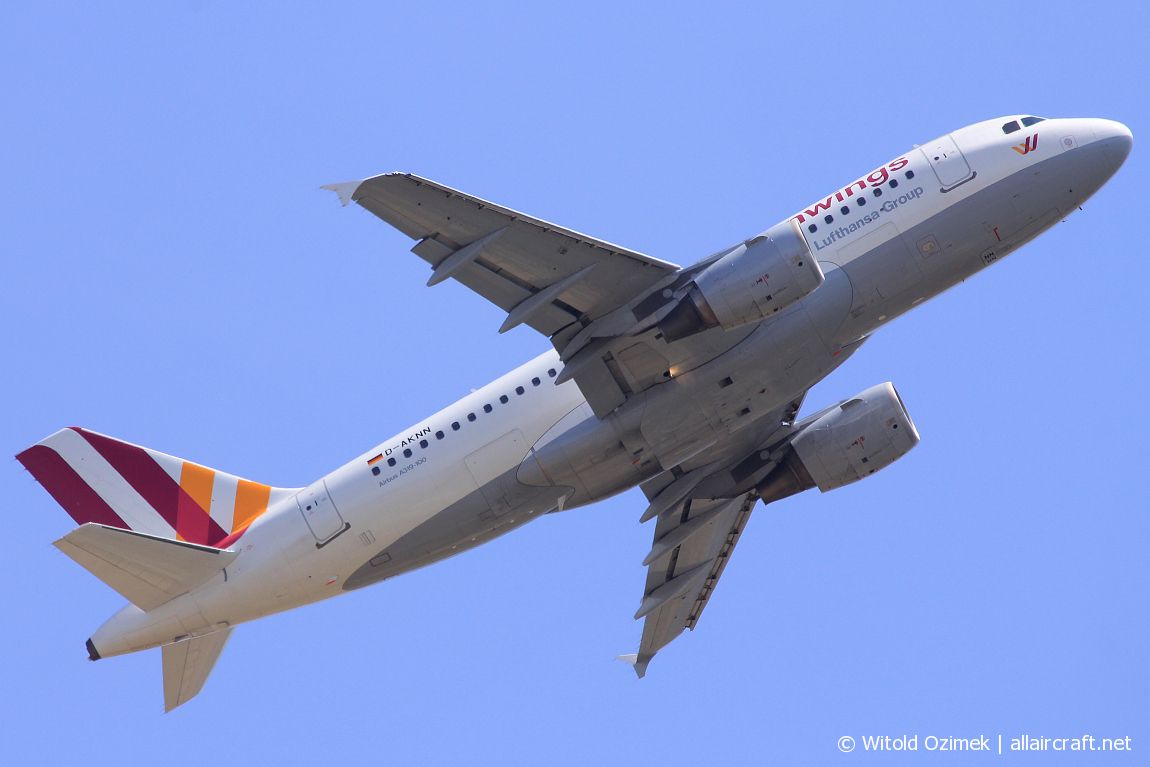 D-AKNN (1136) 1999 Airbus A319-112
