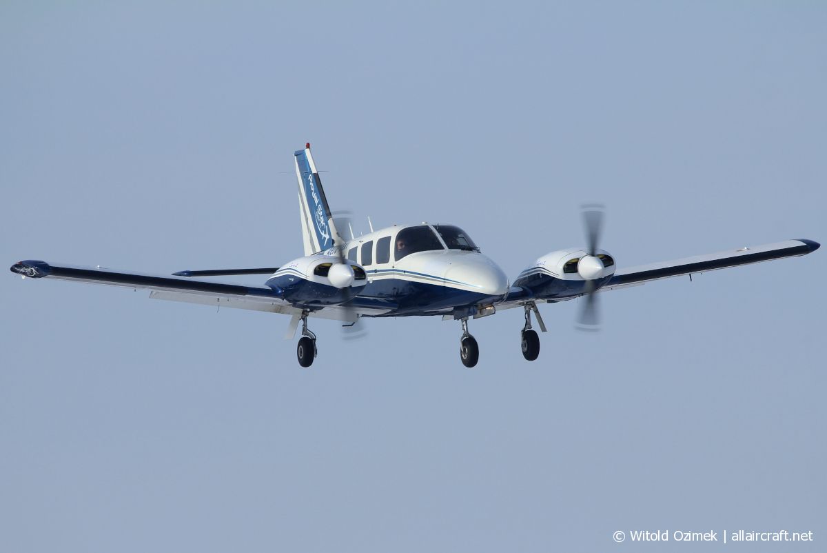 SP-ROY Piper PA-34-200T Seneca II