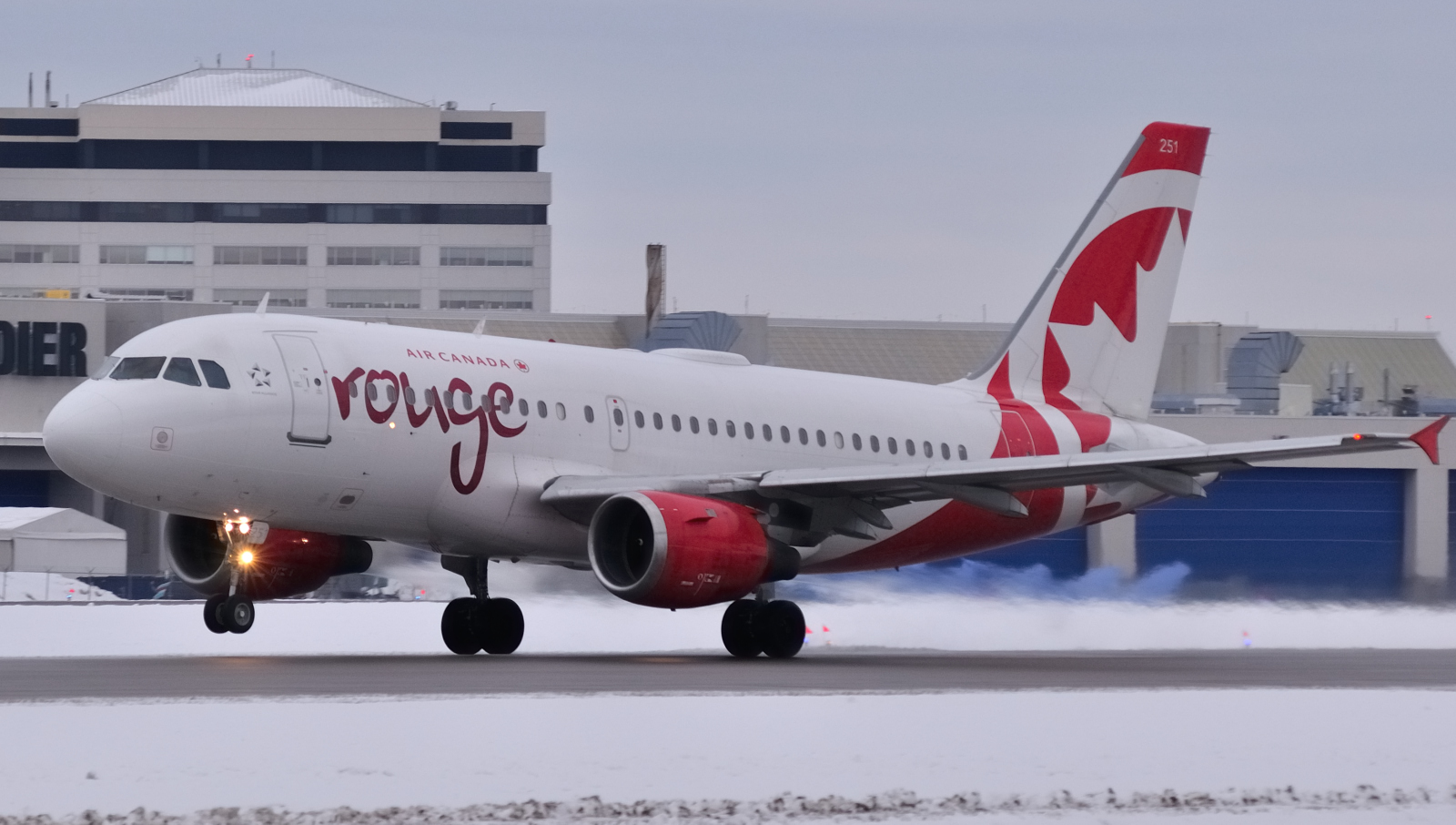 C-FYNS (cn 0572) Airbus A319-114
