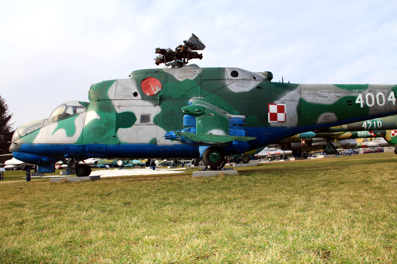 4004 (B4004) Mil Mi-24D Hind