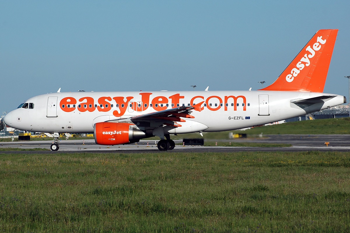 G-EZFL (4056) 2009 Airbus A319-111