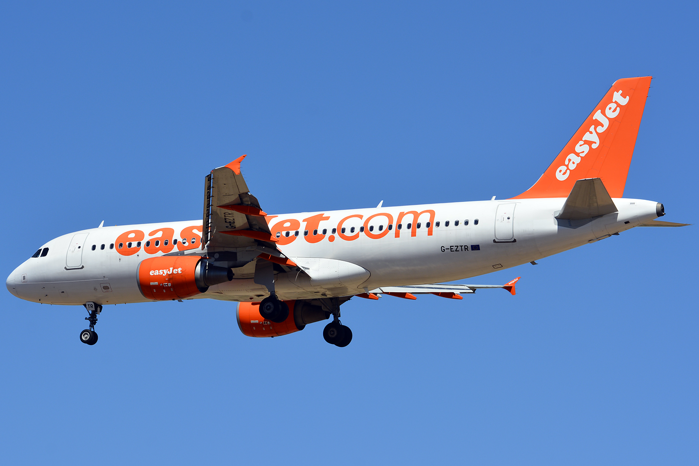 G-EZTR (4179) 2010 Airbus A320-214